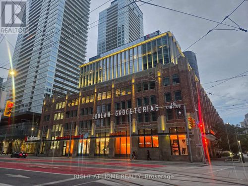 602-17 Bathurst St, Toronto, ON, M5V0N1 | Card Image