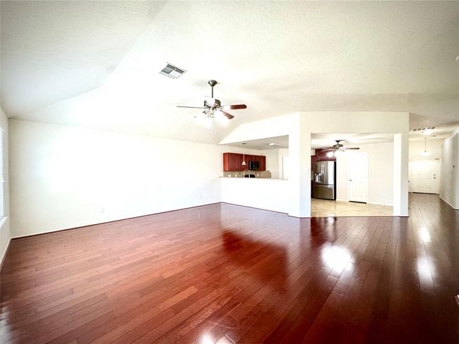 10723 Ocelot Ln, House other with 3 bedrooms, 2 bathrooms and 2 parking in Houston TX | Image 5