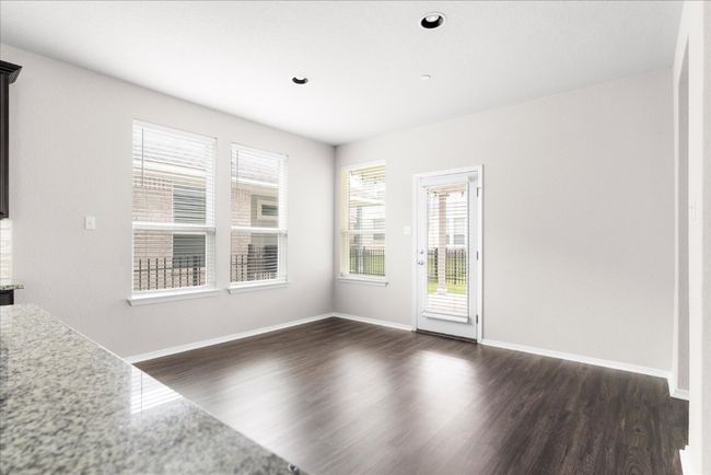 UNIT-100 - 2800 Joe Dimaggio Blvd, Condo with 5 bedrooms, 3 bathrooms and 4 parking in Round Rock TX | Image 11