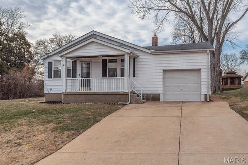 4048 Buckley Road, Mehlville, MO, 63125 | Card Image