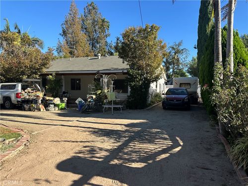 20744 Parthenia St, Winnetka, CA, 91306-1239 | Card Image