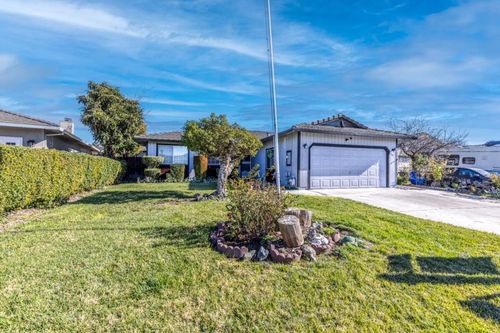 581 Arbour Lane, Hollister, CA, 95023 | Card Image