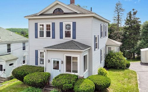 105 Beech St, Clinton, MA, 01510-2704 | Card Image