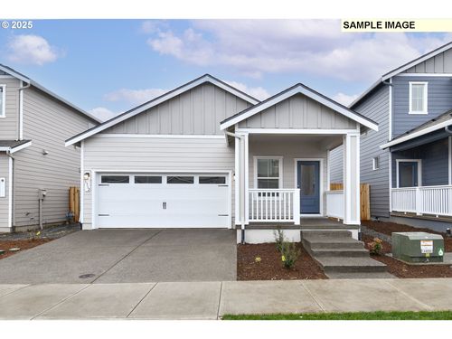 1112 Parkside Ave, Woodburn, OR, 97071 | Card Image