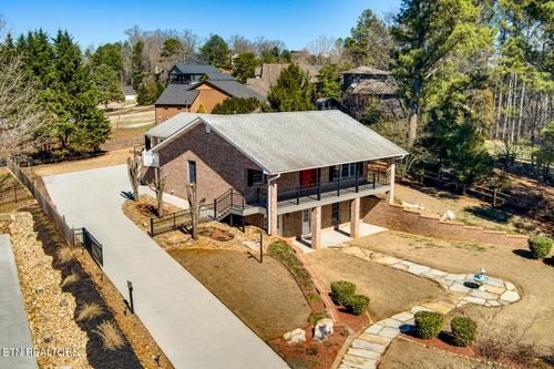 327 Southshore Dr, Greenback, TN, 37742-2301 | Card Image