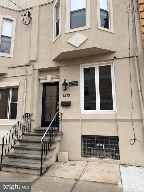 1313 Wolf St, PHILADELPHIA, PA, 19148-2911 | Card Image