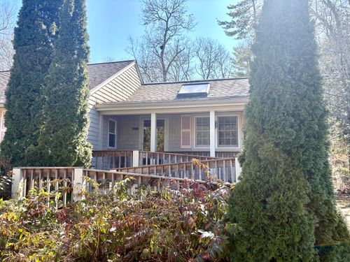 8 Artisan Way, Forestdale, MA, 02644-1806 | Card Image