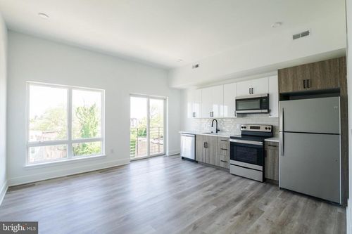 unit-307-1420 Point Breeze Ave, PHILADELPHIA, PA, 19146-4382 | Card Image