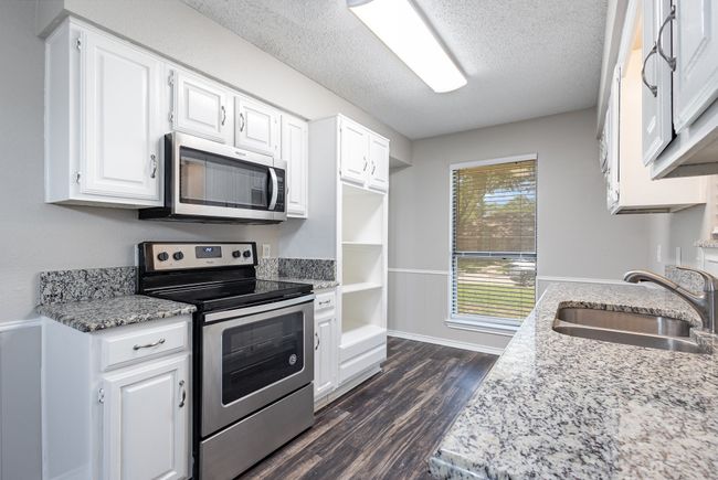 1602 Walker Dr, House other with 3 bedrooms, 2 bathrooms and null parking in Carrollton TX | Image 11