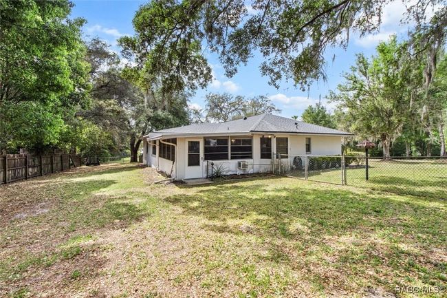 Spacious Yard | Image 28