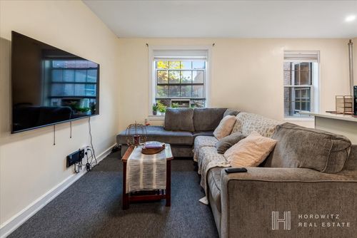 c6k-55 31st Ave, Woodside, NY, 11377-1646 | Card Image