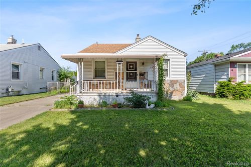 13632 Pearl St, Southgate, MI, 48195-1864 | Card Image