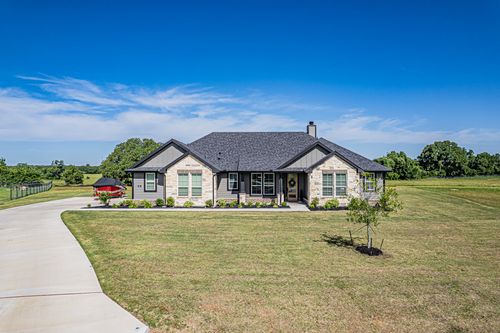 146 Chester Rd, Springtown, TX, 76082-4802 | Card Image