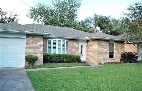 509 Avondale Ln, Friendswood, TX, 77546-3605 | Card Image