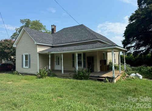 118 Broad St, Shelby, NC, 28152-6757 | Card Image