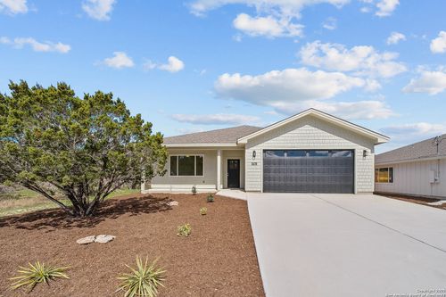 1419 Live Oak, Spring Branch, TX, 78070 | Card Image