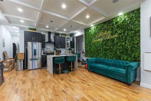 1-48 Essex St, New York, NY, 10002-4601 | Card Image