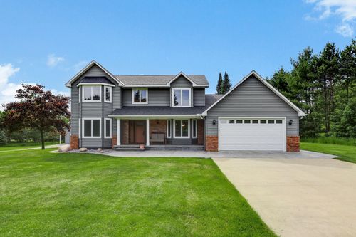 7530 Leeward Avenue N, Stillwater, MN, 55082 | Card Image