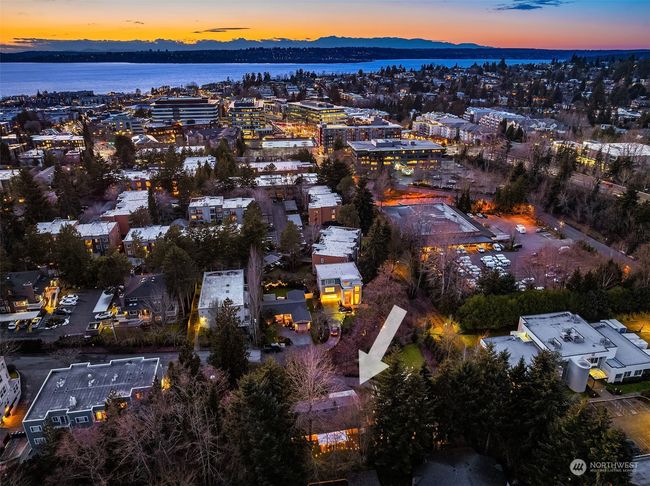 828 2 Nd Ave, House other with 3 bedrooms, 2 bathrooms and 1 parking in Kirkland WA | Image 35
