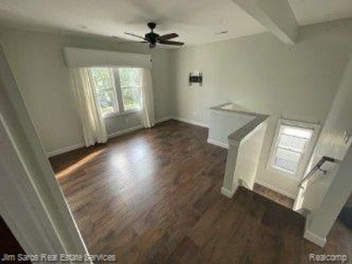 uppr-unit-375 Ardmore Dr, Ferndale, MI, 48220-3320 | Card Image
