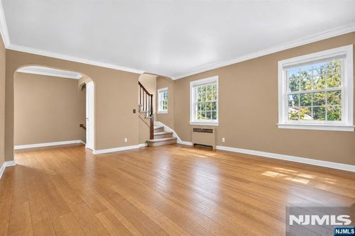 185 E Palisade Ave, Englewood, NJ, 07631-3168 | Card Image