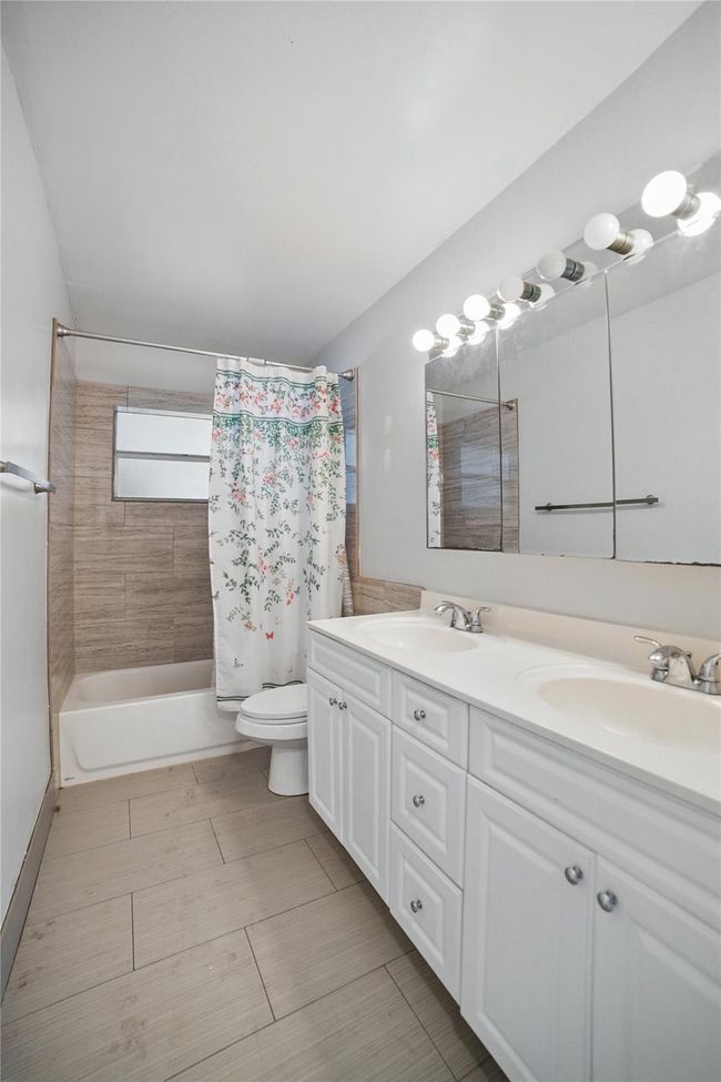 7965 Nw 9 Th St, House other with 3 bedrooms, 2 bathrooms and null parking in Margate FL | Image 12
