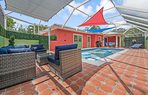 532 N Palmway, Lake Worth Beach, FL, 33460-3125 | Card Image