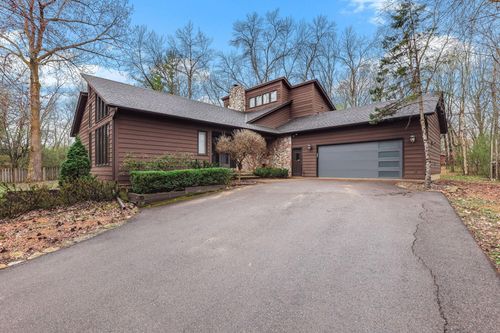 5880 Christmas Lake Rd, Excelsior, MN, 55331-3305 | Card Image