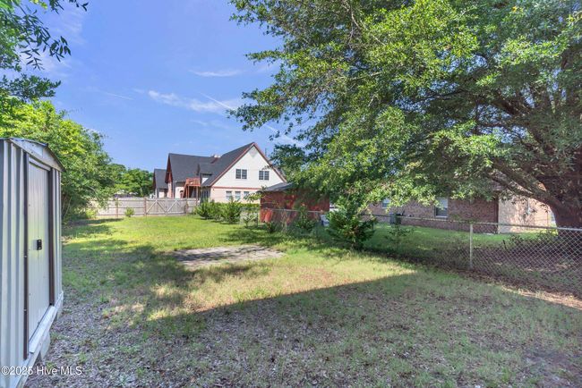 1004 8 Th St, House other with 3 bedrooms, 2 bathrooms and null parking in Wilmington NC | Image 24