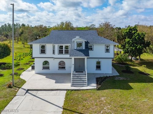 220 39th Ave Nw, NAPLES, FL, 34120-3361 | Card Image