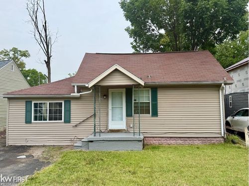 1329 E Decamp St, Burton, MI, 48529-1237 | Card Image