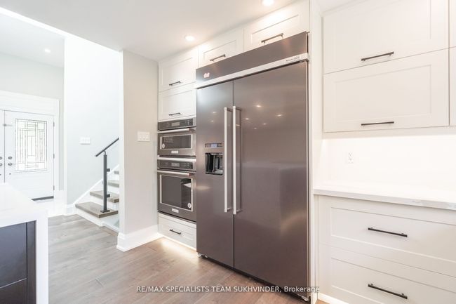 19 Rouge River Cir, House other with 4 bedrooms, 3 bathrooms and 6 parking in Markham ON | Image 6