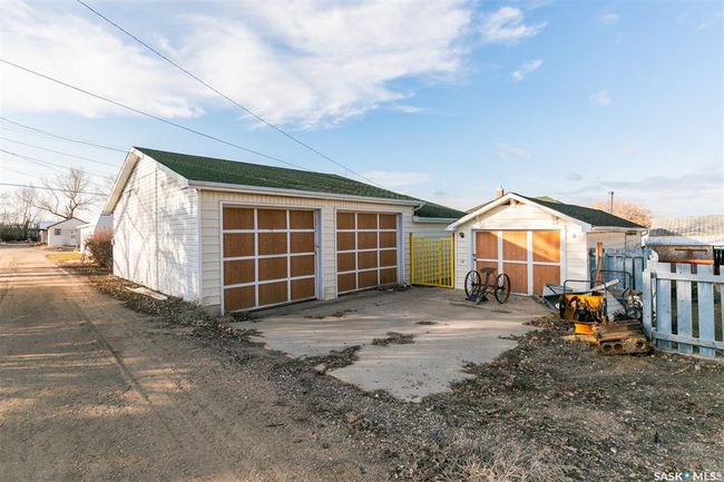541 Alberta Ave, House other with 2 bedrooms, 1 bathrooms and 5 parking in Kerrobert SK | Image 15