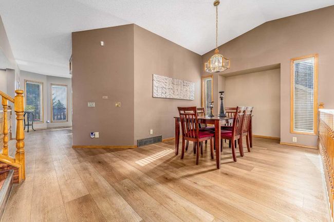 60 Patterson Hill Sw, House detached with 4 bedrooms, 3 bathrooms and 4 parking in Calgary AB | Image 5