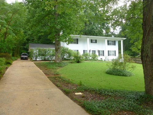 114 La Porte Dr, Chattanooga, TN, 37415-1304 | Card Image