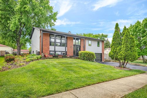 551 Falcon Ridge Way, Bolingbrook, IL, 60440-2244 | Card Image