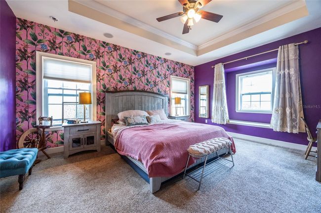 Large Master Bedroom | Image 18