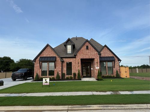 14861 S Eucalyptus St, Glenpool, OK, 74033-3851 | Card Image