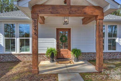 2295 Lee Lawing Rd, Lincolnton, NC, 28092-7525 | Card Image