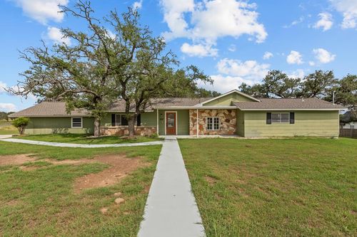 224 W Lower Crabapple Rd, Fredericksburg, TX, 78624-6725 | Card Image