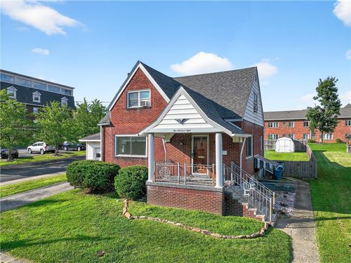 508 Hemlock St, Mount Pleasant, PA, 15666-1822 | Card Image