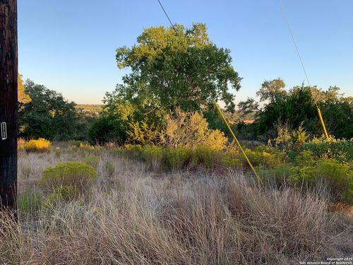 431 Cliff View Cir, Canyon Lake, TX, 78133 | Card Image