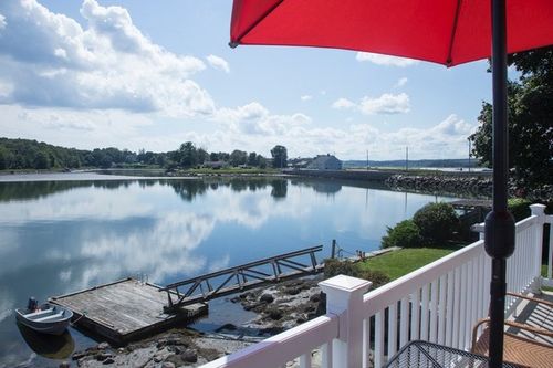 11 Dennison St, Gloucester, MA, 01930-1315 | Card Image