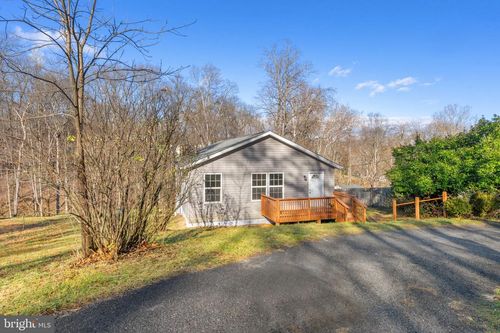 293 Pine Shores Dr, FRONT ROYAL, VA, 22630-6574 | Card Image