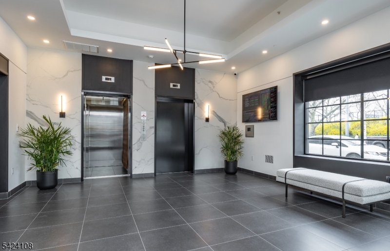 Residential Lease in Newark City 3