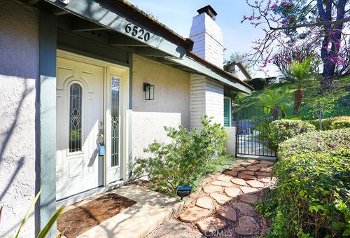 6520 E Paseo El Greco, Anaheim, CA, 92807 | Card Image