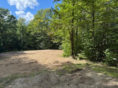 62 Tranquil Lane, Freeport, ME, 04032 | Card Image