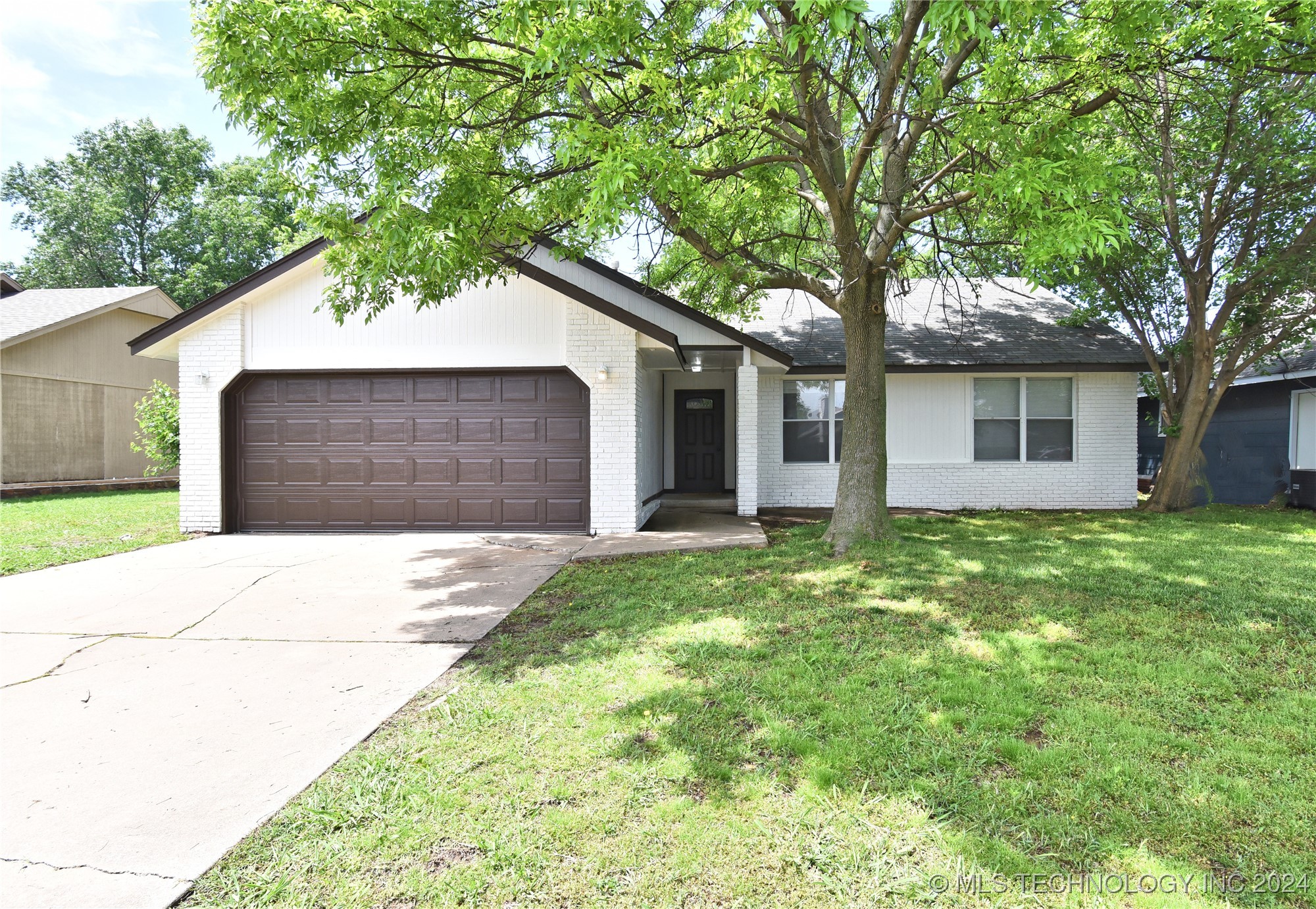 Cypress Ave, Broken Arrow, OK 74012
