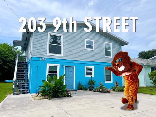 203 9th St, St Augustine, FL, 32080-6621 | Card Image