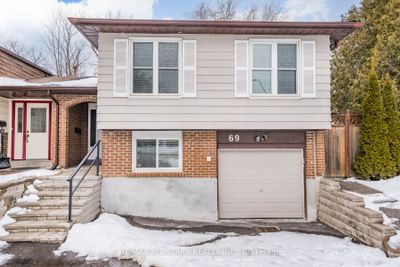 69 Maplehurst Cres, Home with 3 bedrooms, 2 bathrooms and 3 parking in Barrie ON | Image 1